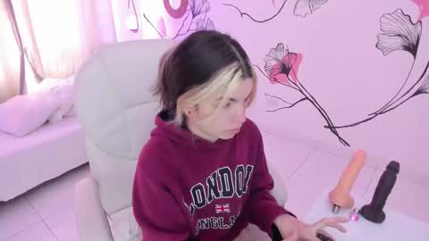 isabela_fiorelli online show from 6, 10, 2025