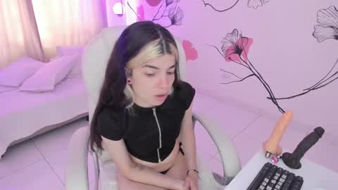 isabela_fiorelli online show from 7, 10, 2025