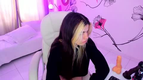 isabela_fiorelli online show from 13, 11, 2025