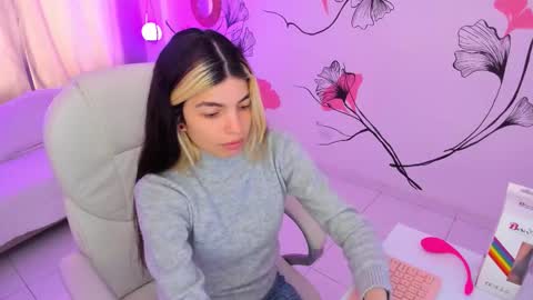 isabela_fiorelli online show from 2, 12, 2025