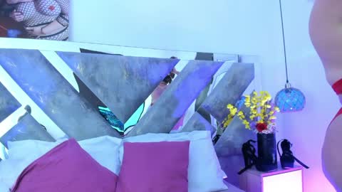 Snapshot of isabela_parkerr chatting on 2, 5, 2026 Mommy Isa online show from 2, 5, 2026