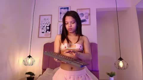 Snapshot of isabelgh_ chatting on 10, 10, 2025 isabelgh_ online show from 10, 10, 2025