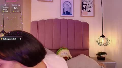 Snapshot of isabelgh_ chatting on 6, 11, 2025 isabelgh_ online show from 6, 11, 2025