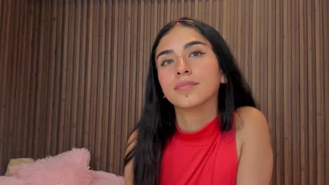Isabella Cooper online show from 31, 1, 2025