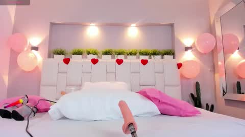 Snapshot of isabella_daniell chatting on 15, 2, 2026 Isa online show from 15, 2, 2026