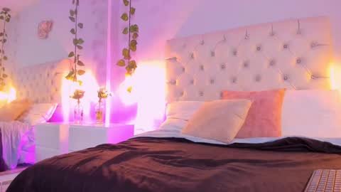   online show from 9, 2, 2025