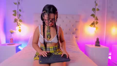   online show from 20, 2, 2025