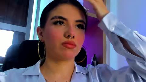 Snapshot of isabella_hv chatting on 5, 6, 2026 ISABELLA online show from 5, 6, 2026
