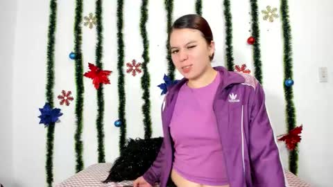 isabella_jaramillo online show from 17, 11, 2025
