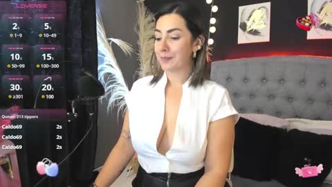 Snapshot of isabella_lt chatting on 25, 2, 2025 online show from 25, 2, 2025