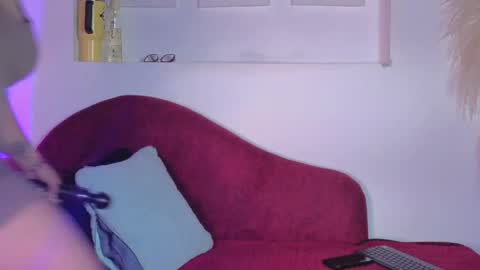   online show from 1, 6, 2026