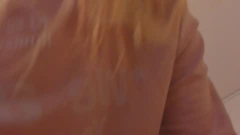 Isabella Rros online show from 15, 12, 2024