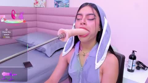 Snapshot of isabella_santos1 chatting on 28, 2, 2025 Isabella online show from 28, 2, 2025