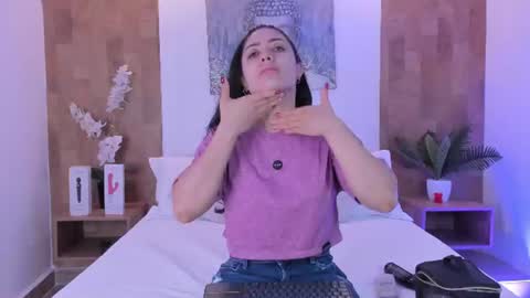 Snapshot of isabella_winkler chatting on 4, 7, 2026 isabella_winkler online show from 4, 7, 2026