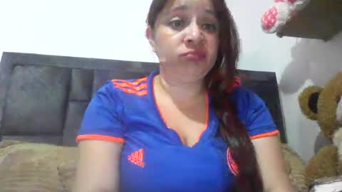 isabellaa_hills_ online show from 4, 7, 2026