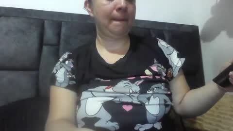 isabellaa_hills_ online show from 6, 7, 2026