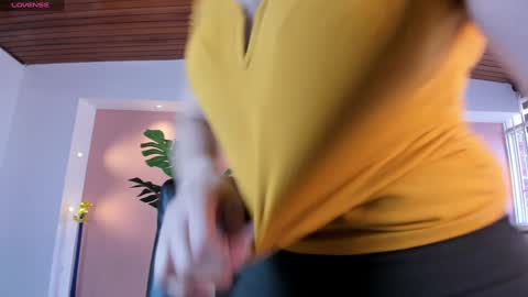 Isabella  Everyday From 0530 to 1430 Col Time online show from 3, 2, 2025