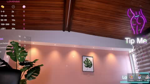 Isabella  Everyday From 0530 to 1430 Col Time online show from 4, 2, 2025