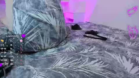 Bella B  -JOIN FREE  online show from 17, 1, 2025