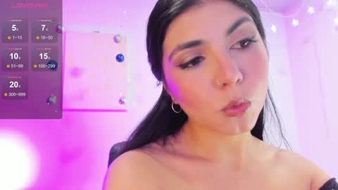 Snapshot of isabellagh1 chatting on 16, 12, 2024 Instagram soybella01 online show from 16, 12, 2024