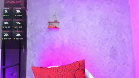 Snapshot of isabellagh1 chatting on 16, 11, 2025 Instagram soybella01 online show from 16, 11, 2025