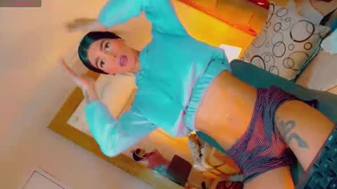 isabellagirs online show from 28, 10, 2025