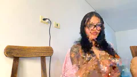 Isabella.. back again  online show from 24, 1, 2025