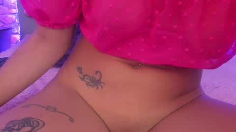 Snapshot of isabellamoons chatting on 6, 3, 2025 Isabella anal squirt latina colombian paisa online show from 6, 3, 2025