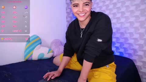 Isabella Mout  online show from 7, 2, 2025