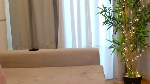 isabellauribe online show from 11, 6, 2026