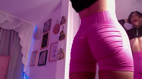 Isabelle Daza online show from 16, 3, 2026