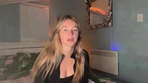 isabellesings online show from 8, 5, 2026