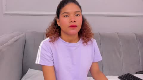 Snapshot of isabellsmmith chatting on 18, 1, 2025 Isabellsmmith online show from 18, 1, 2025