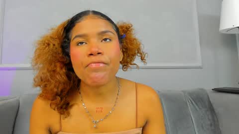 Snapshot of isabellsmmith chatting on 6, 2, 2025 Isabellsmmith online show from 6, 2, 2025