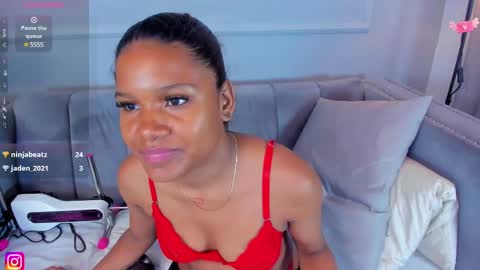 Snapshot of isabellsmmith chatting on 22, 2, 2025 Isabellsmmith online show from 22, 2, 2025