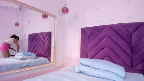 Snapshot of isabellsmmith chatting on 20, 10, 2025 Isabellsmmith online show from 20, 10, 2025