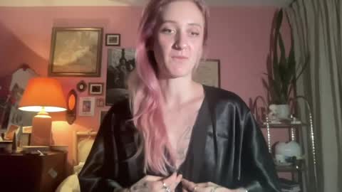 Snapshot of isabelsworld chatting on 3, 8, 2026 Isabel online show from 3, 8, 2026