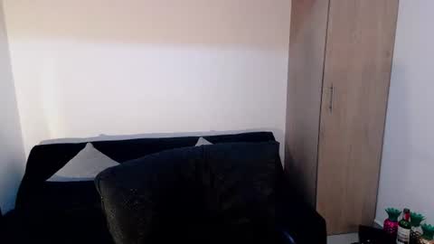  Isabel Villalobos  online show from 4, 7, 2026