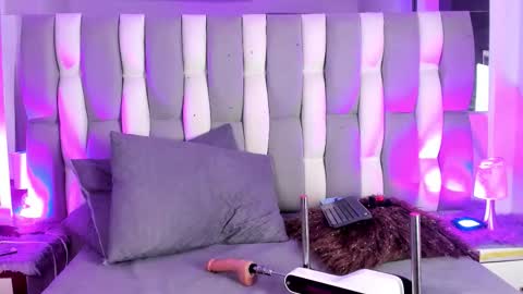 Snapshot of isadiazz chatting on 25, 10, 2025 Isa online show from 25, 10, 2025