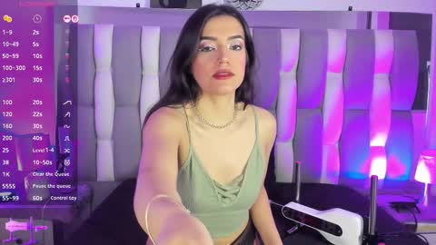 Snapshot of isadiazz chatting on 22, 11, 2025 Isa online show from 22, 11, 2025