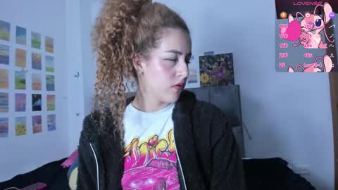 Snapshot of isangel_ chatting on 7, 3, 2025 Isabela online show from 7, 3, 2025