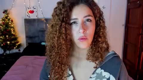 Snapshot of isangel_ chatting on 5, 12, 2025 Isabela online show from 5, 12, 2025