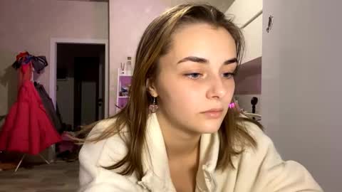 Issa online show from 4, 12, 2025