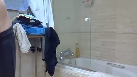 Snapshot of isd1969 chatting on 8, 3, 2025 isd1969 online show from 8, 3, 2025