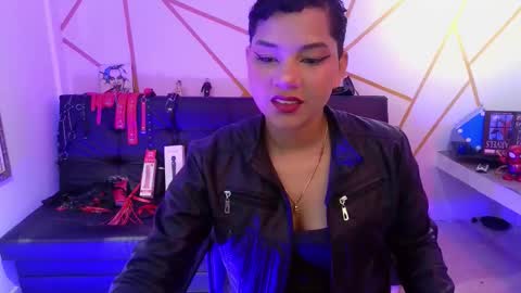 isabela online show from 6, 10, 2025