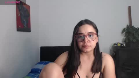 Snapshot of isemma chatting on 3, 2, 2025 Emma online show from 3, 2, 2025