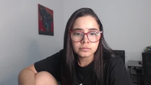 Snapshot of isemma chatting on 9, 2, 2025 Emma online show from 9, 2, 2025