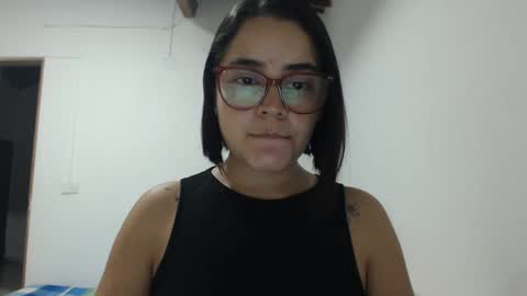 Snapshot of isemma chatting on 11, 9, 2025 Emma online show from 11, 9, 2025