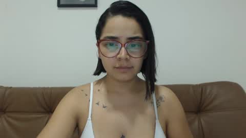 Snapshot of isemma chatting on 23, 9, 2025 Emma online show from 23, 9, 2025