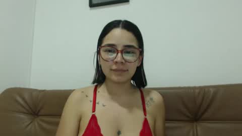 Snapshot of isemma chatting on 17, 10, 2025 Emma online show from 17, 10, 2025